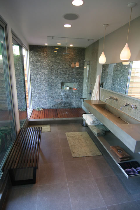 Bathrooms 8